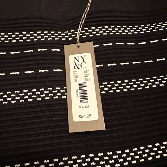 New York & Company Black and White Pencil Skirt and Top - Picture 3 of 3